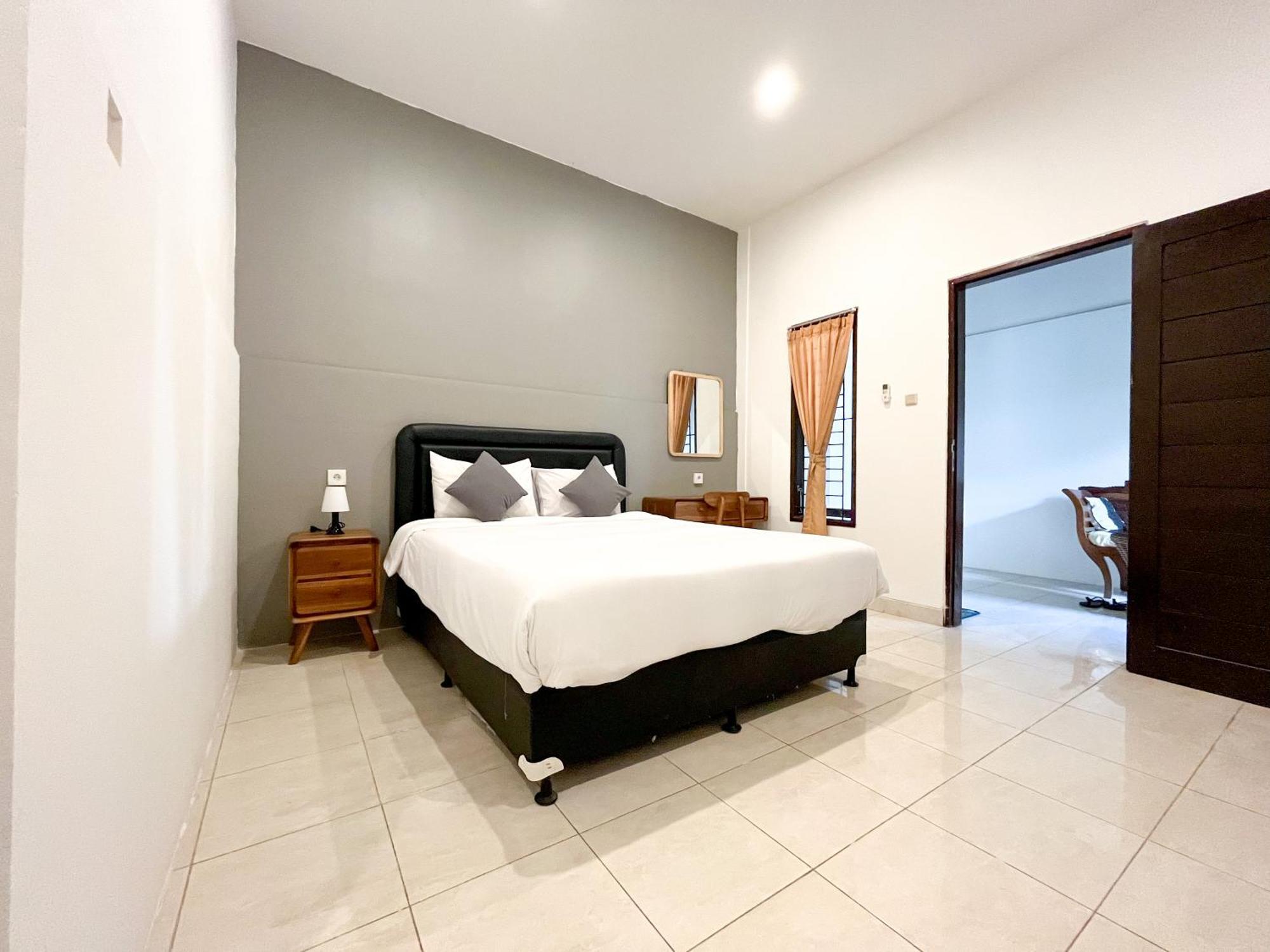 Adi Surya Guest House Seminyak Zewnętrze zdjęcie