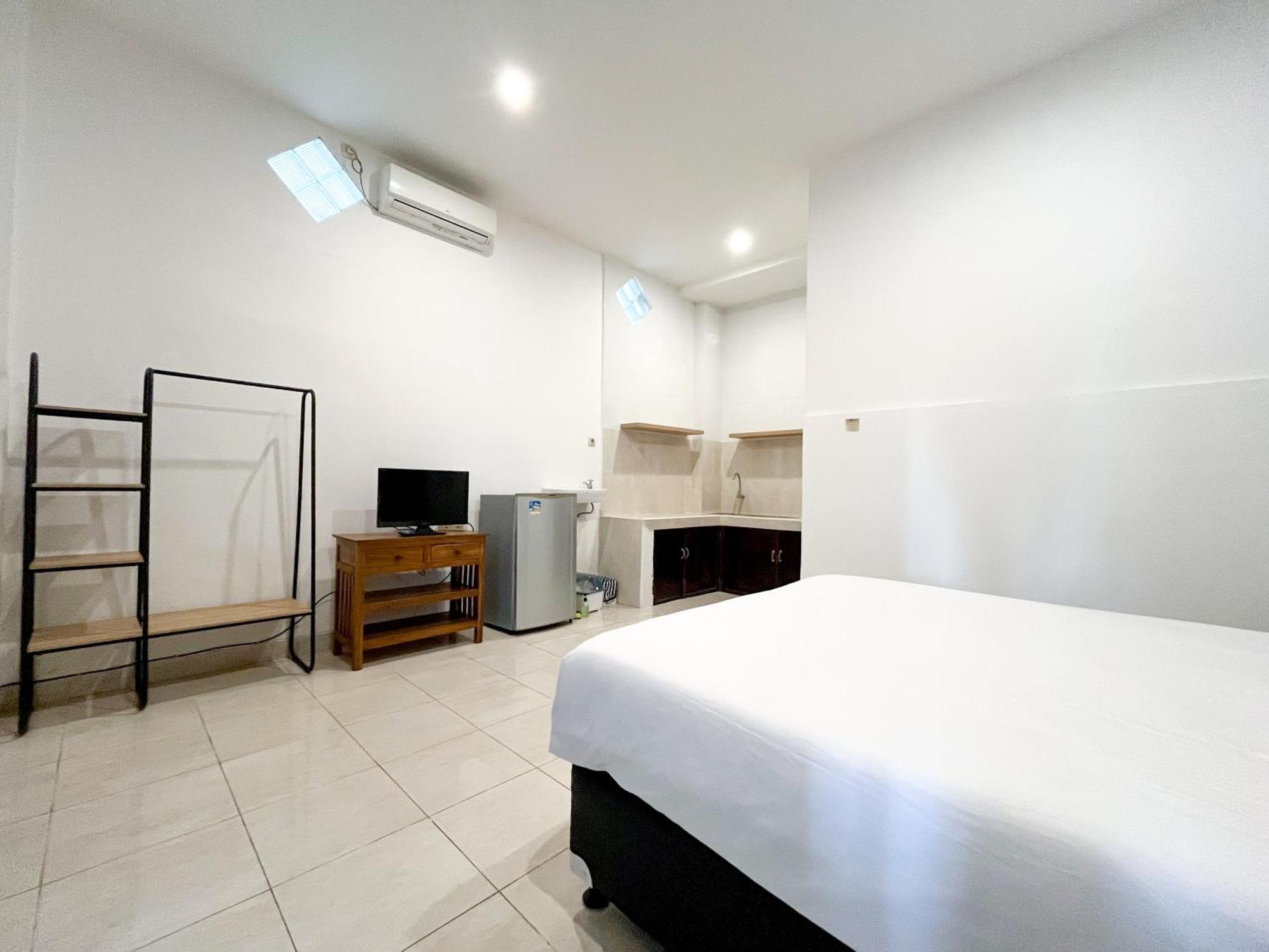 Adi Surya Guest House Seminyak Zewnętrze zdjęcie